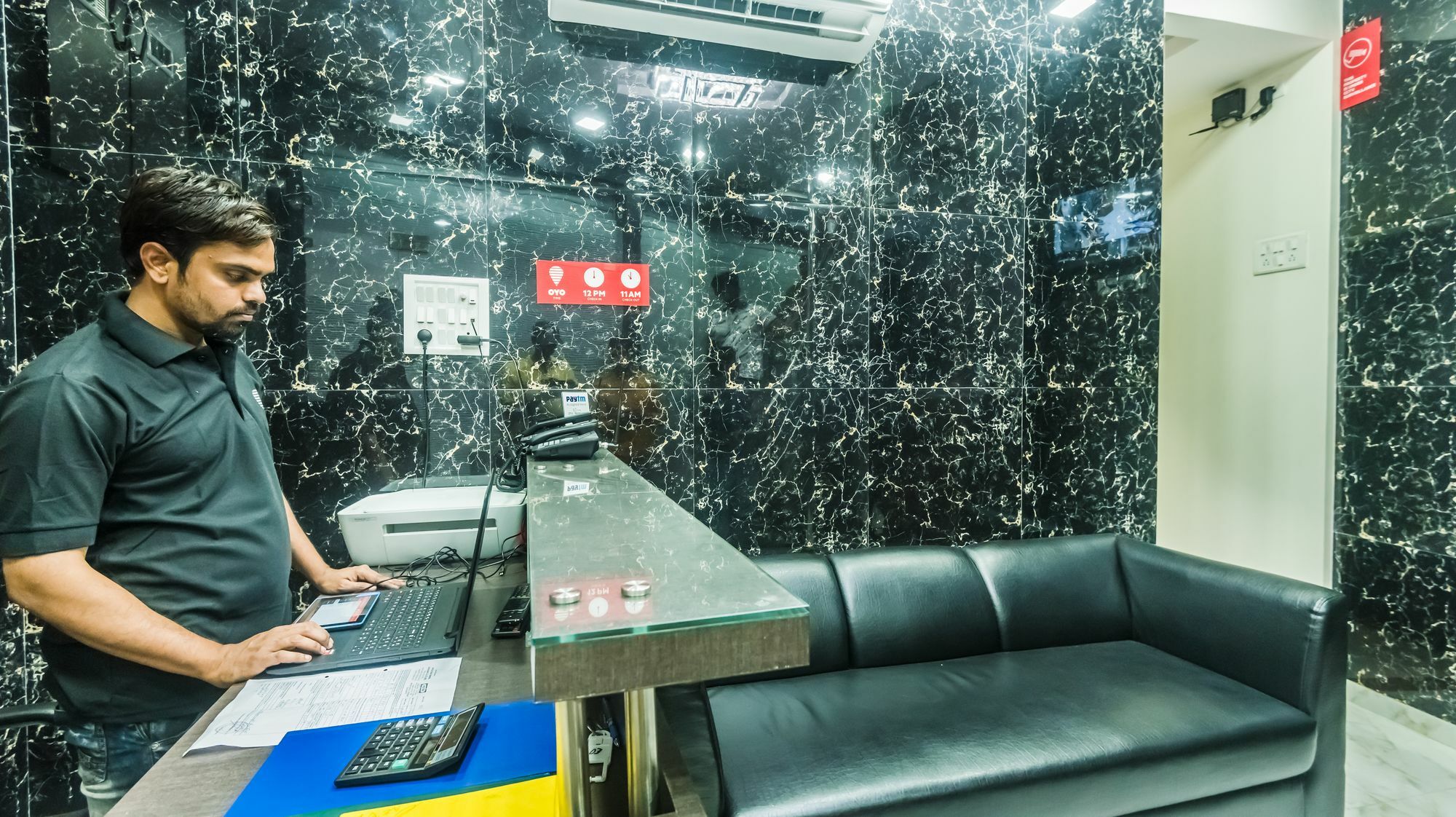 Zee Residency Hotel Mumbai Bagian luar foto